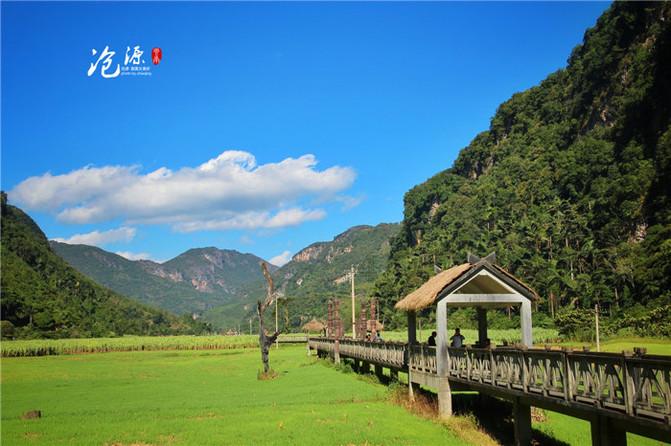真情帮扶解民忧“送医送药”暖民心